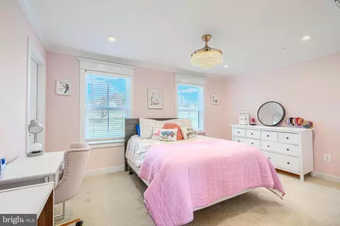 Bedroom - 2553 Hanover Pike, Hampstead, MD 21074 photo 4 of 9