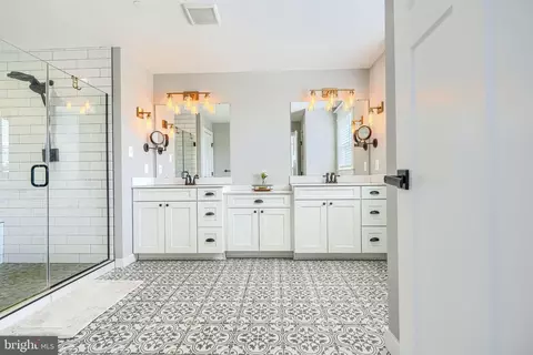 Entry Way - 2553 Hanover Pike, Hampstead, MD 21074 photo 5 of 7