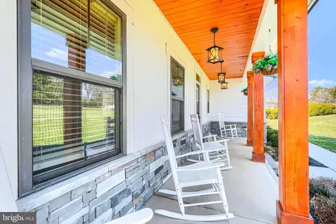 Exterior - 2553 Hanover Pike, Hampstead, MD 21074 photo 5 of 7