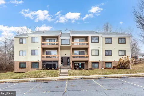 1004 Scarlet Oak Ct #1D, Hampstead, MD 21074