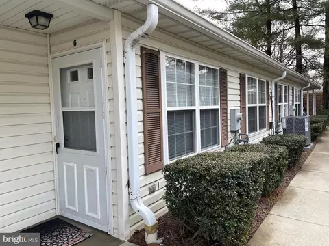 1815 Vincenza Dr #G, Eldersburg, MD 21784