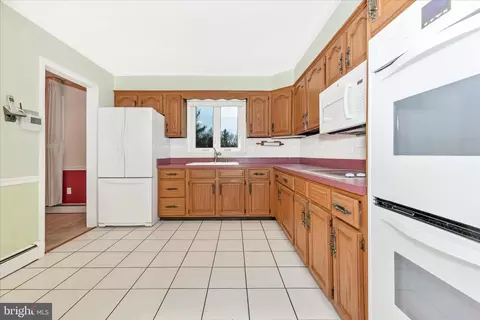 Kitchen - 112 Dutrow Rd, Westminster, MD 21157 photo 2 of 8