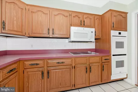 Kitchen - 112 Dutrow Rd, Westminster, MD 21157 photo 6 of 8