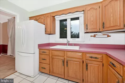 Kitchen - 112 Dutrow Rd, Westminster, MD 21157 photo 5 of 8