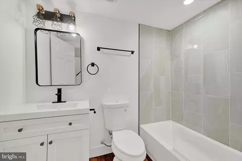 Bath - 420 E Main St, Westminster, MD 21157 photo 4 of 4