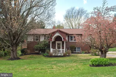 4402 Klee Ct, Sykesville, MD 21784