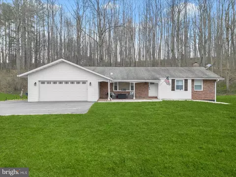 1211 Bloom Rd, Westminster, MD 21157