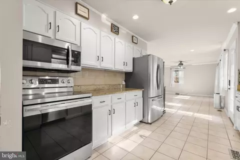 Kitchen - 1211 Bloom Rd, Westminster, MD 21157 photo 1 of 2
