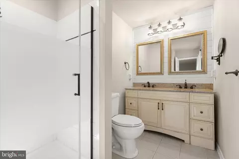 Bath - 1211 Bloom Rd, Westminster, MD 21157 photo 1 of 5