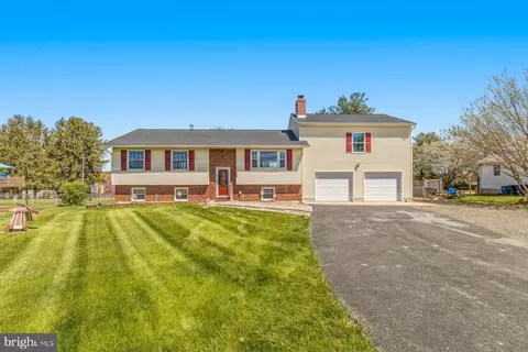2406 Neudecker Rd, Westminster, MD 21157