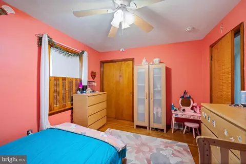 Bedroom - 4207 Ralph Ave, Hampstead, MD 21074 photo 4 of 7