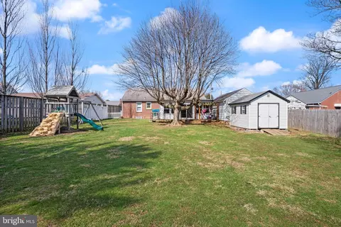 Exterior - 4207 Ralph Ave, Hampstead, MD 21074 photo 7 of 7
