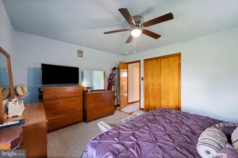 Bedroom - 4207 Ralph Ave, Hampstead, MD 21074 photo 2 of 7