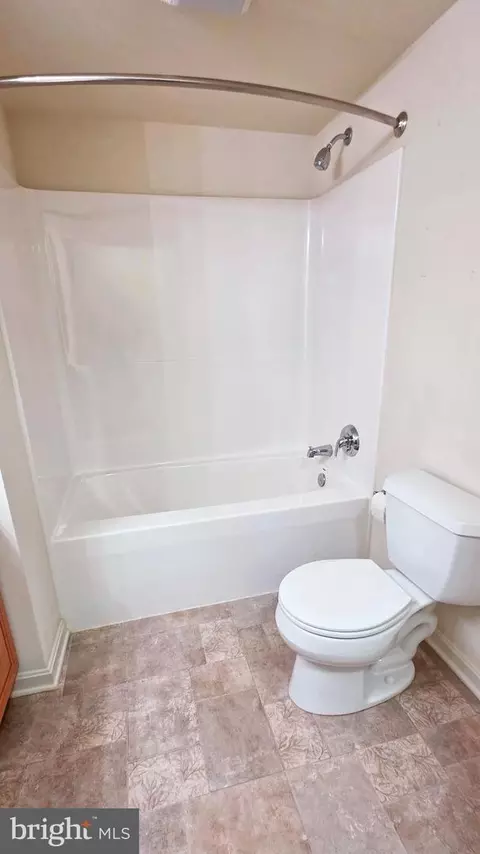 Bath - 3870 Normandy Dr #2C, Hampstead, MD 21074 photo 4 of 4