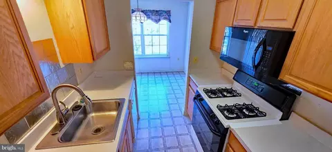 Entry Way - 3870 Normandy Dr #2C, Hampstead, MD 21074 photo 2 of 2