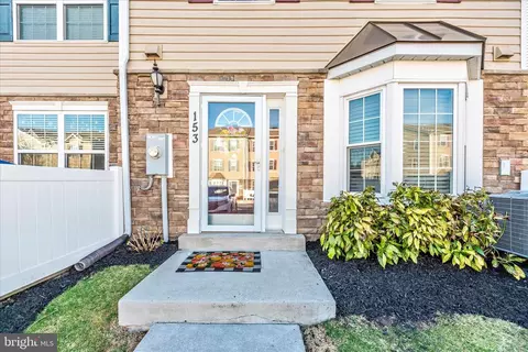1821 Cassandra Dr #153, Eldersburg, MD 21784
