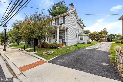 1030 S Main St, Hampstead, MD 21074