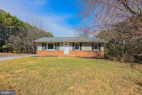 704 Yorkminster Ln, Westminster, MD 21158