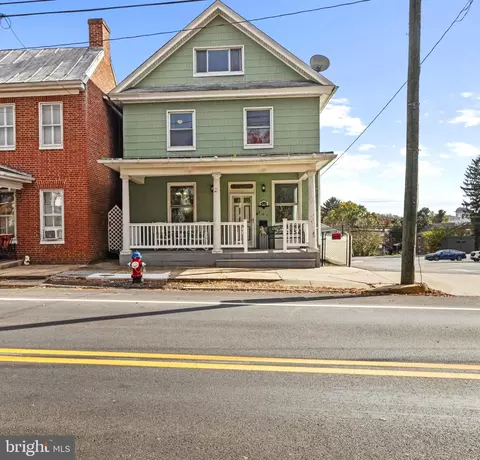 221 Main St, New Windsor, MD 21776