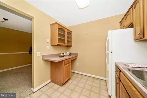 Kitchen - 908 Roller Coaster Ct, Mount Airy, MD 21771 photo 4 of 6