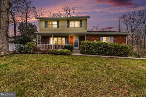 2201 Cedar Hill Dr, Finksburg, MD 21048