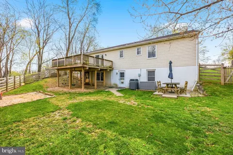 Exterior - 403 E Thomas St, Union Bridge, MD 21791 photo 4 of 7
