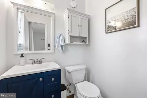 Bath - 403 E Thomas St, Union Bridge, MD 21791 photo 2 of 2