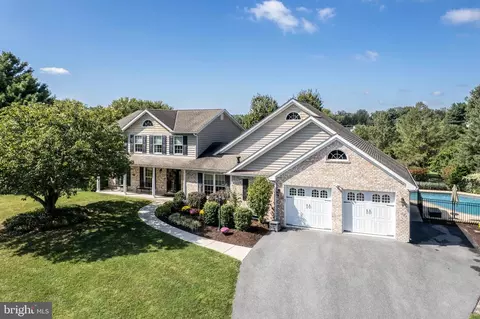 3297 Saint Georges Ct, Hampstead, MD 21074