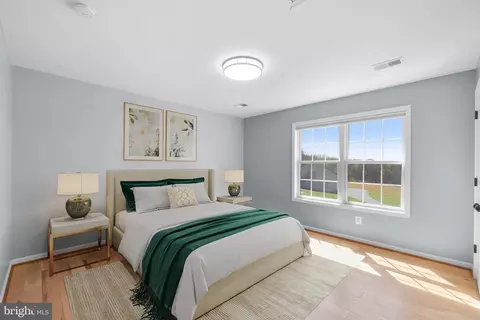 Bedroom - 1131 Arnold Rd, Westminster, MD 21157 photo 3 of 7