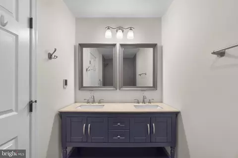 Bath - 1131 Arnold Rd, Westminster, MD 21157 photo 4 of 4