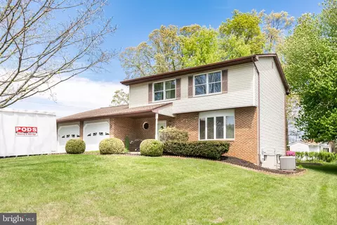 2014 Red River Rd, Sykesville, MD 21784