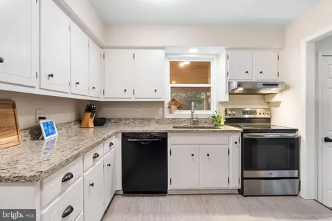 573 Marshall Dr, Westminster, MD 21157 photo 9