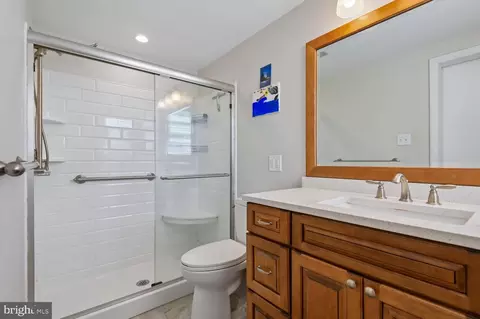 Bath - 438 Hook Rd, Westminster, MD 21157 photo 1 of 4