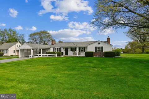 Exterior - 438 Hook Rd, Westminster, MD 21157 photo 2 of 12
