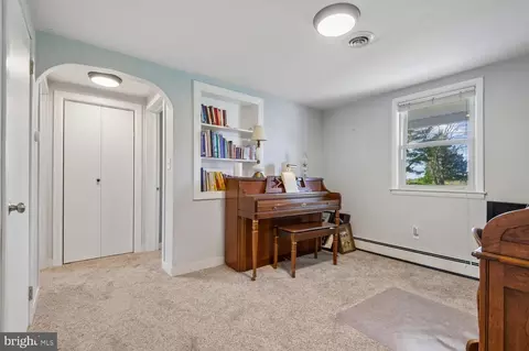 Entry Way - 438 Hook Rd, Westminster, MD 21157 photo 6 of 8