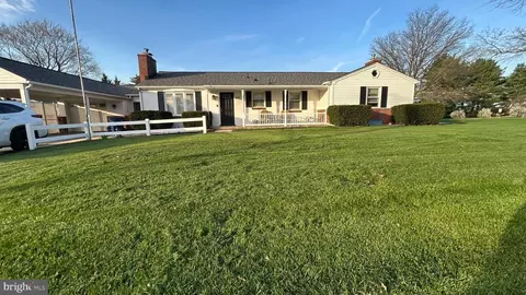 438 Hook Rd, Westminster, MD 21157