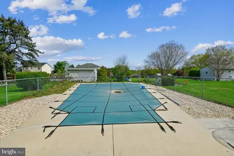 Exterior - 438 Hook Rd, Westminster, MD 21157 photo 4 of 12