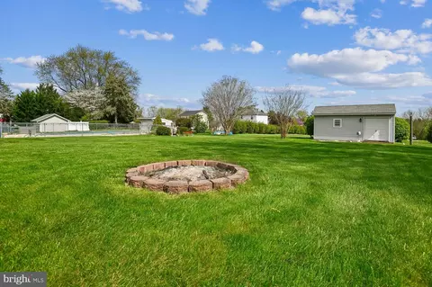 Exterior - 438 Hook Rd, Westminster, MD 21157 photo 7 of 12
