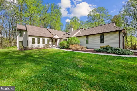 5816 Oakland Rd, Sykesville, MD 21784