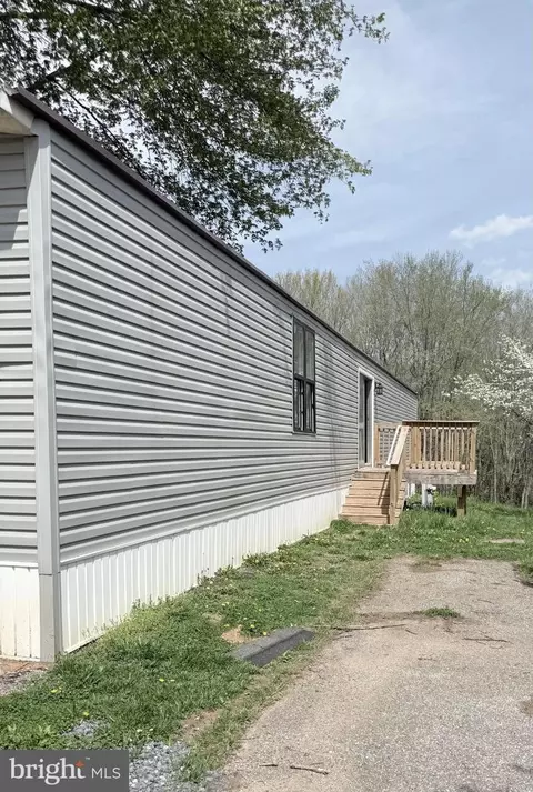 35 Mayer Dr W, Finksburg, MD 21048