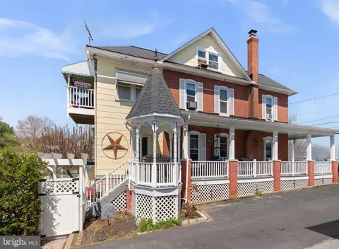 Exterior - 1916 Hanover Pike, Hampstead, MD 21074 photo 3 of 10