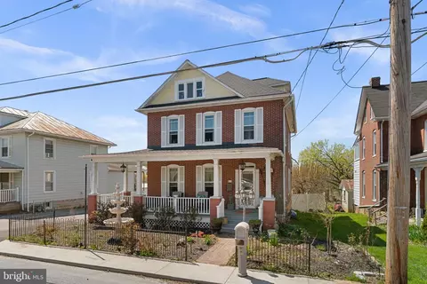 Exterior - 1916 Hanover Pike, Hampstead, MD 21074 photo 2 of 10