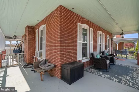 Exterior - 1916 Hanover Pike, Hampstead, MD 21074 photo 5 of 10