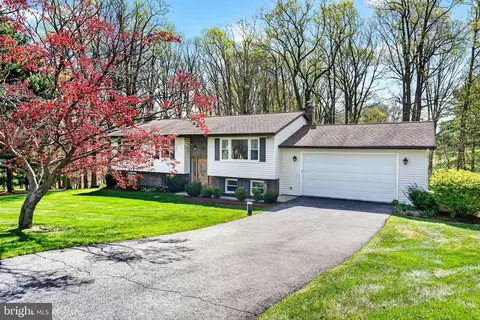 730 Rainbow Ct, Westminster, MD 21157