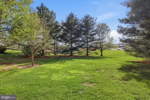 Exterior - 3840 Normandy Dr #1B, Hampstead, MD 21074 photo 6 of 7
