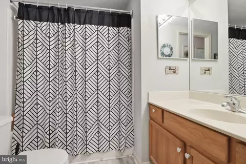 Bath - 3840 Normandy Dr #1B, Hampstead, MD 21074 photo 1 of 1