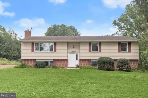 5773 Oakland Rd, Sykesville, MD 21784