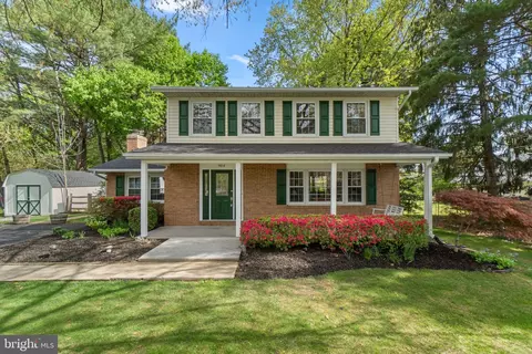 904 Caren Dr, Eldersburg, MD 21784