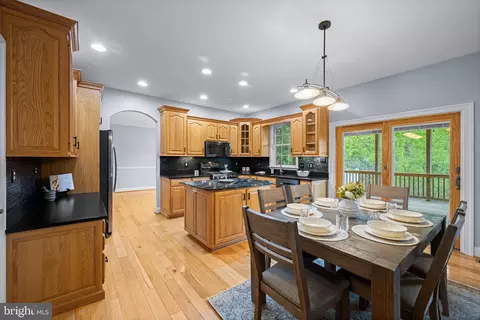 Dining - 890 Sumner Ct, Westminster, MD 21158 photo 2 of 3