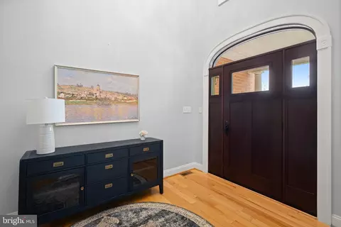 Entry Way - 890 Sumner Ct, Westminster, MD 21158 photo 2 of 9